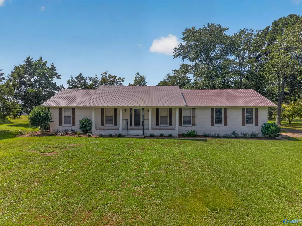 199 Reed Road, Guntersville, AL 35976 - #1