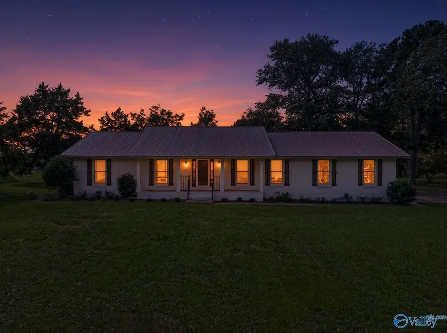 199 Reed Road, Guntersville, AL 35976 - #2