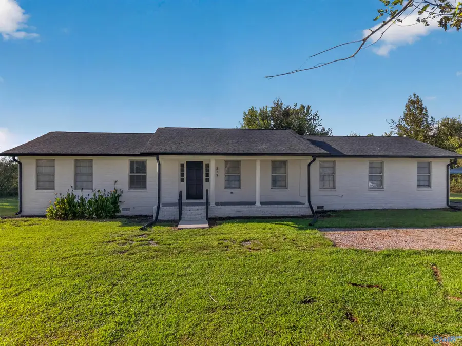 839 Isom Road, Guntersville, AL 35976 - #2