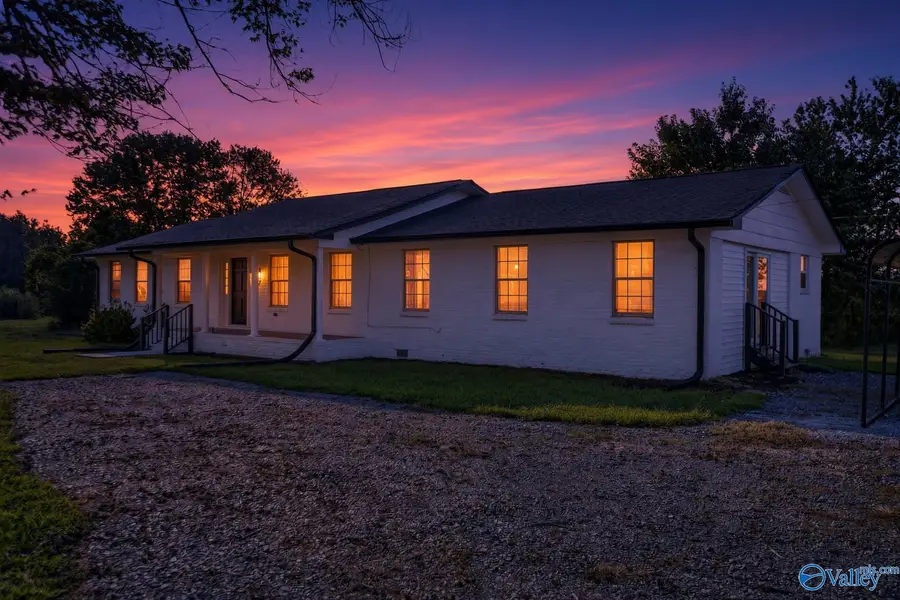 839 Isom Road, Guntersville, AL 35976 - #3