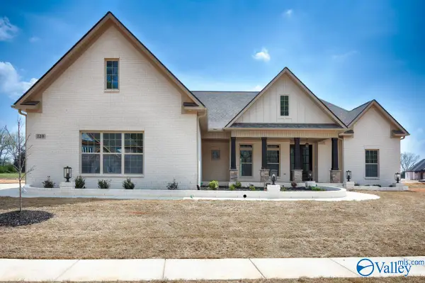 118 Bellawoods Drive, Madison, AL 35756