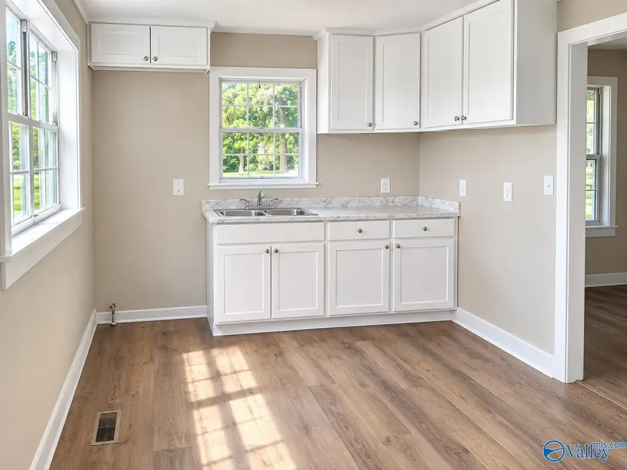 414 Wilson Street, Gadsden, AL 35901 - #2