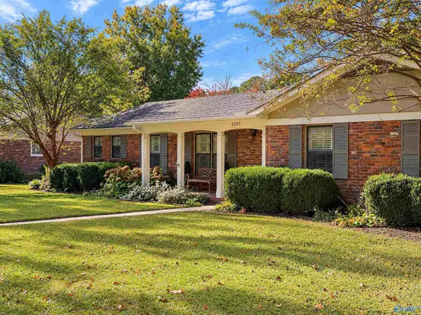 2207 Mountbrook Drive Se, DECATUR, AL 35601