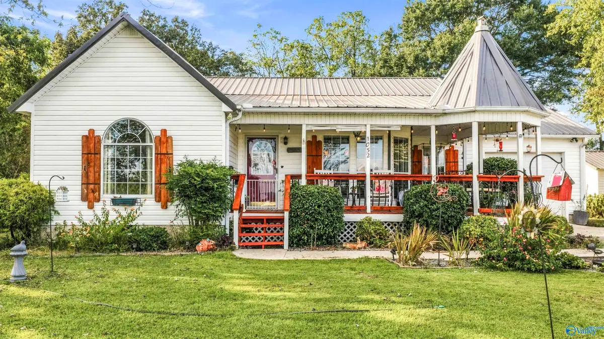 1052 Carissa Road, Sylvania, AL 35988 - #1