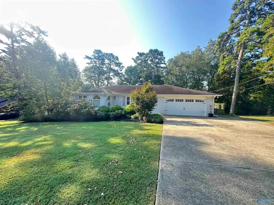162 Azalea Drive, Gadsden, AL 35901 - #3