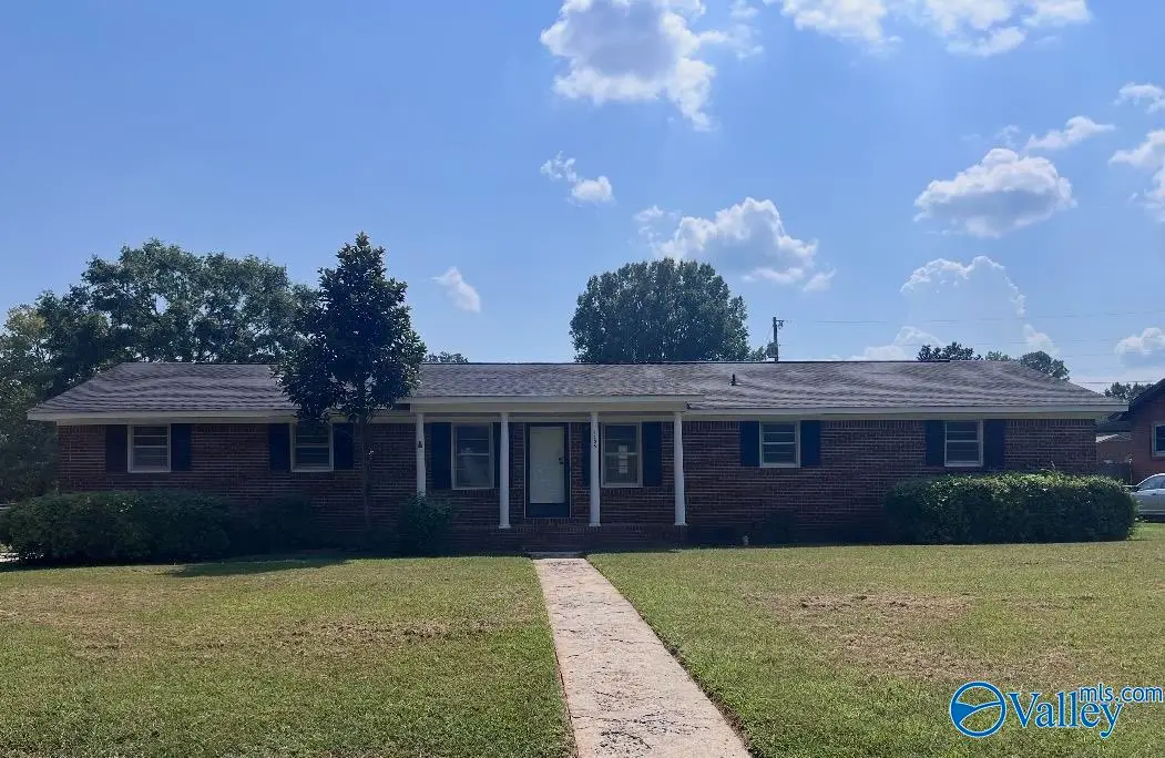 1205 SW Thomas Drive, Decatur, AL 35601 - #1