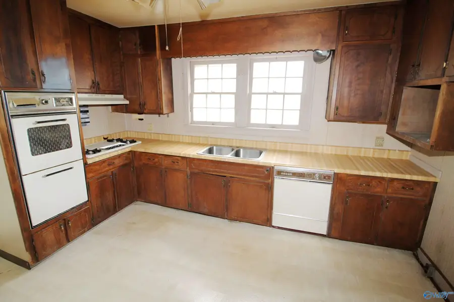 702 Tidmore Bend Road, Gadsden, AL 35901 - #3