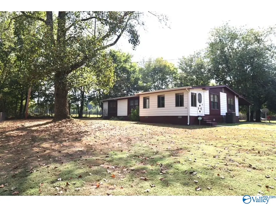 191 Morris Circle, Scottsboro, AL 35768 - #2
