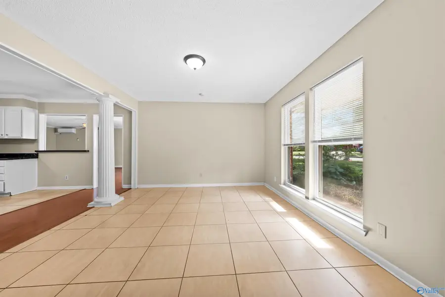 321 Hillside Road Sw, Decatur, AL 35601 - #3