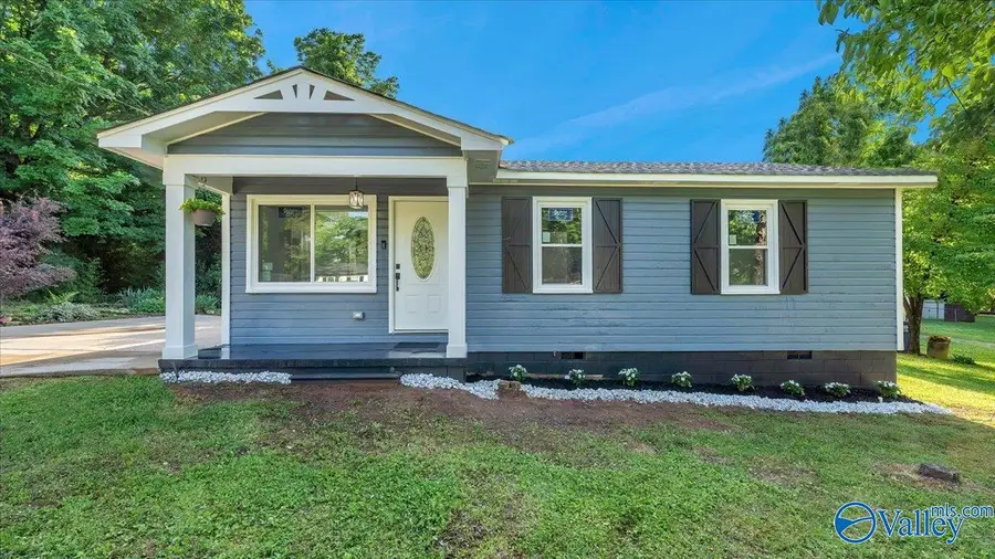 4203 Irondale Drive Nw, Huntsville, AL 35810 - #2