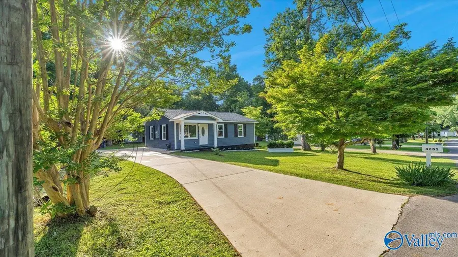 4203 Irondale Drive Nw, Huntsville, AL 35810 - #3