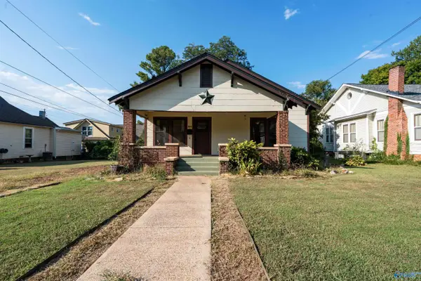 905 Clinton Avenue E, Huntsville, AL 35801