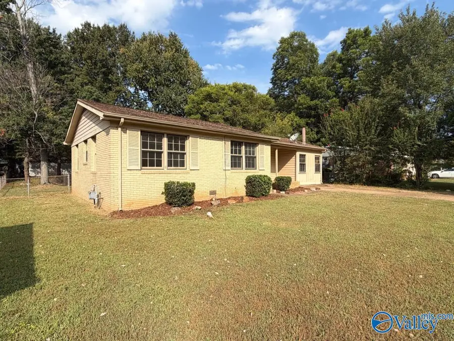 3005 Mountain Park Circle Nw, Huntsville, AL 35810 - #2