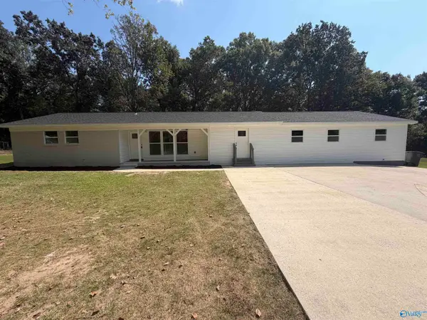 111 County Road 459, Trinity, AL 35673