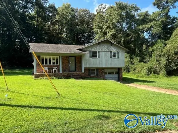 3013 Tall Tree Lane, Adamsville, AL 35005