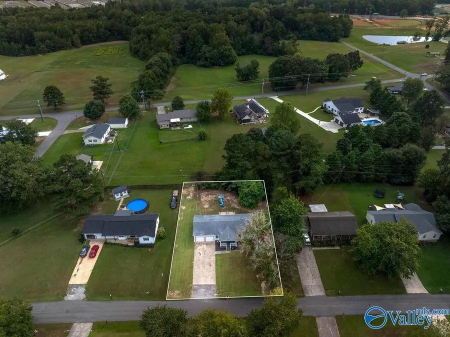 1148 6th Avenue Ne, Arab, AL 35016 - #2