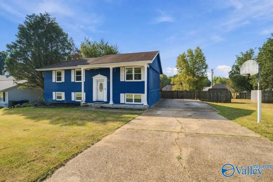 505 Davis Avenue, Florence, AL 35633 - #2