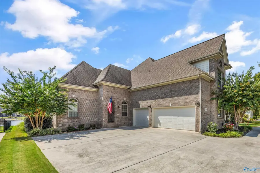 7134 Jump Street, Owens Cross Roads, AL 35763 - #2