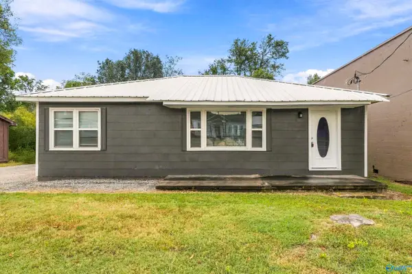 1009 Gault Avenue N, Fort Payne, AL 35967
