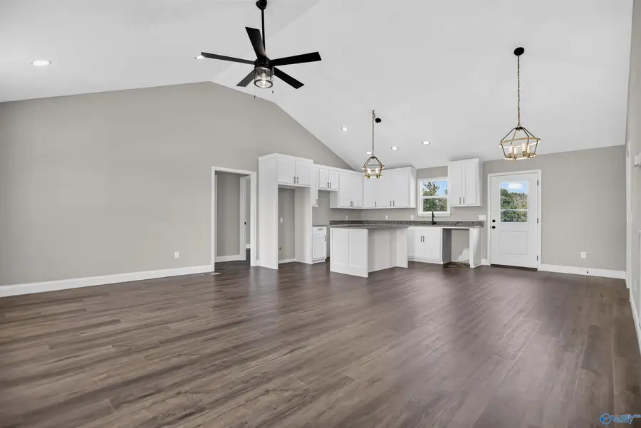 815 Hayes Gap Road, Crossville, AL 35962 - #3