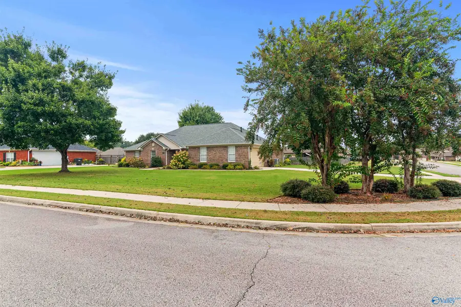 10 Corwin Drive, Decatur, AL 35603 - #3