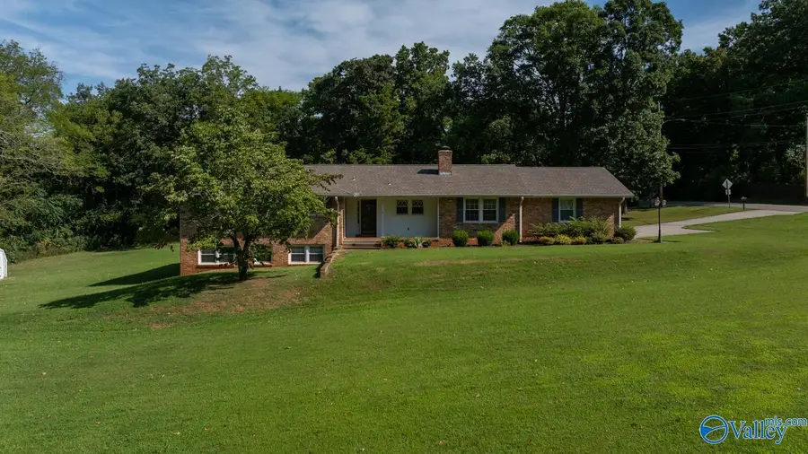 619 Dellwood Road Se, Huntsville, AL 35802 - #3