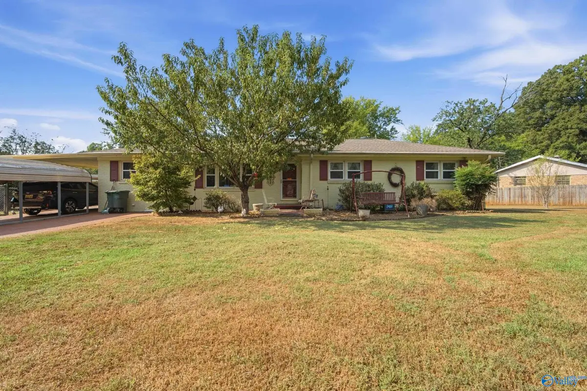 2211 Viscount Drive Nw, Huntsville, AL 35810 - #1