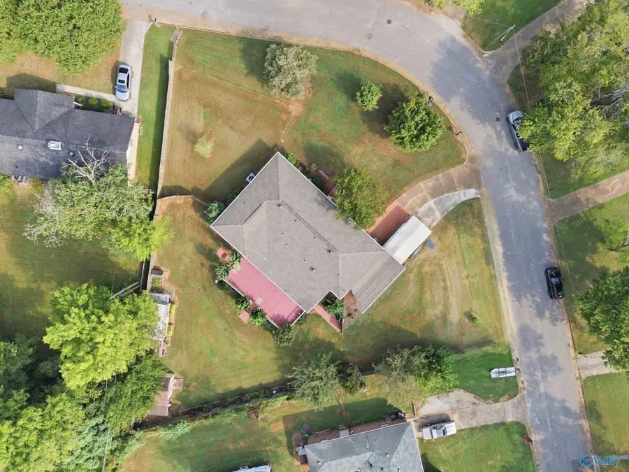 2211 Viscount Drive Nw, Huntsville, AL 35810 - #3