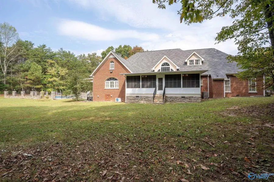 415 Fruit Farm Road E, Fort Payne, AL 35967 - #2