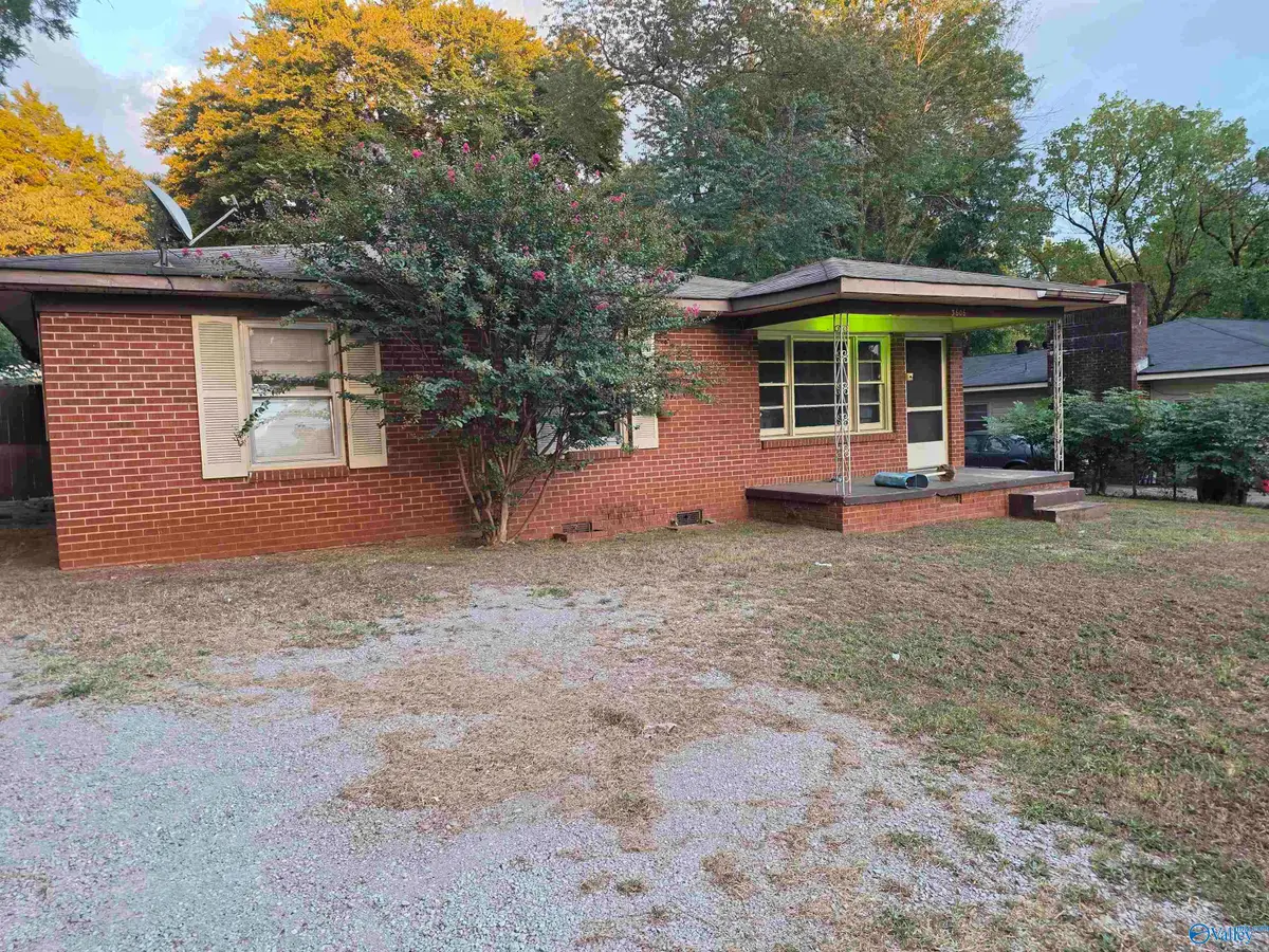3606 Pulaski Pike Nw, Huntsville, AL 35810 - #1