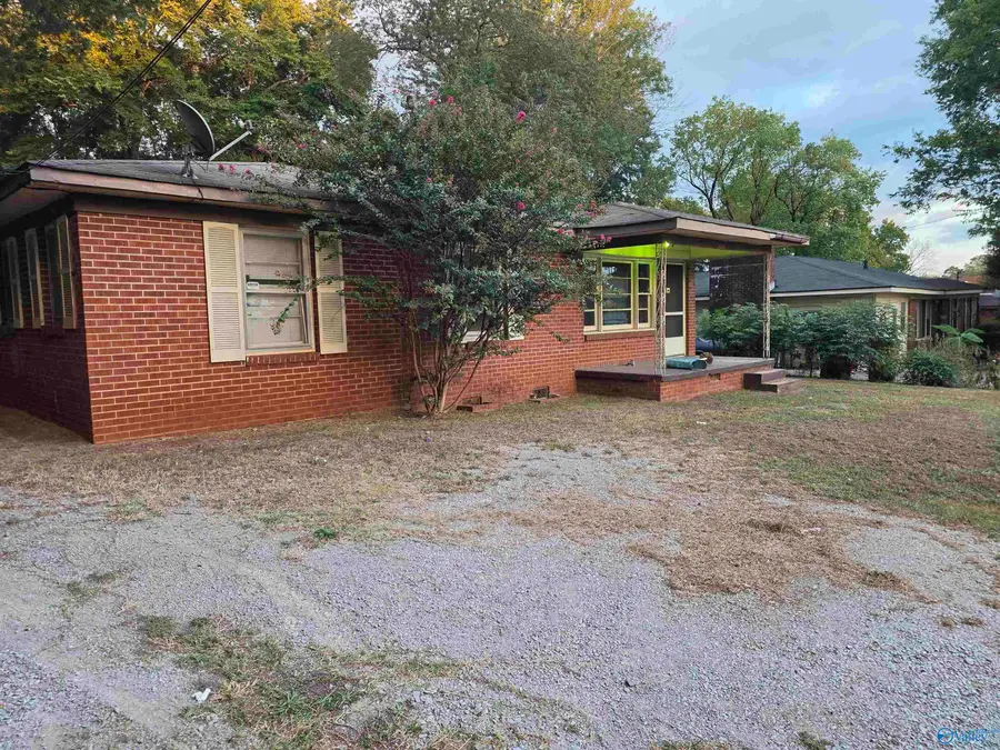 3606 Pulaski Pike Nw, Huntsville, AL 35810 - #2