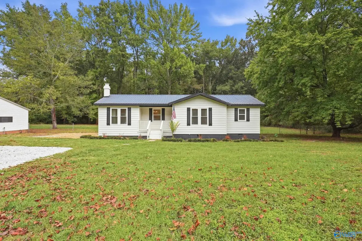 345 Hoover Circle, Toney, AL 35773 - #1