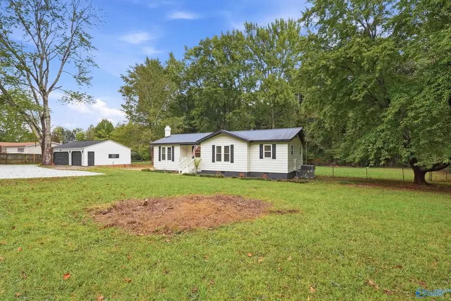345 Hoover Circle, Toney, AL 35773 - #3