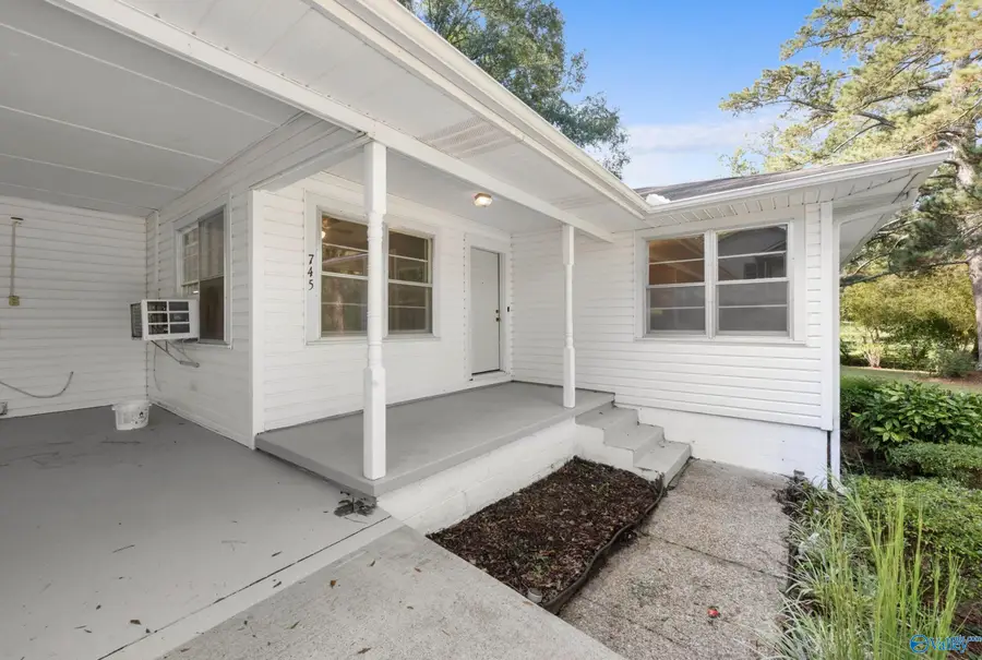 745 Noccalula Drive, Gadsden, AL 35904 - #3