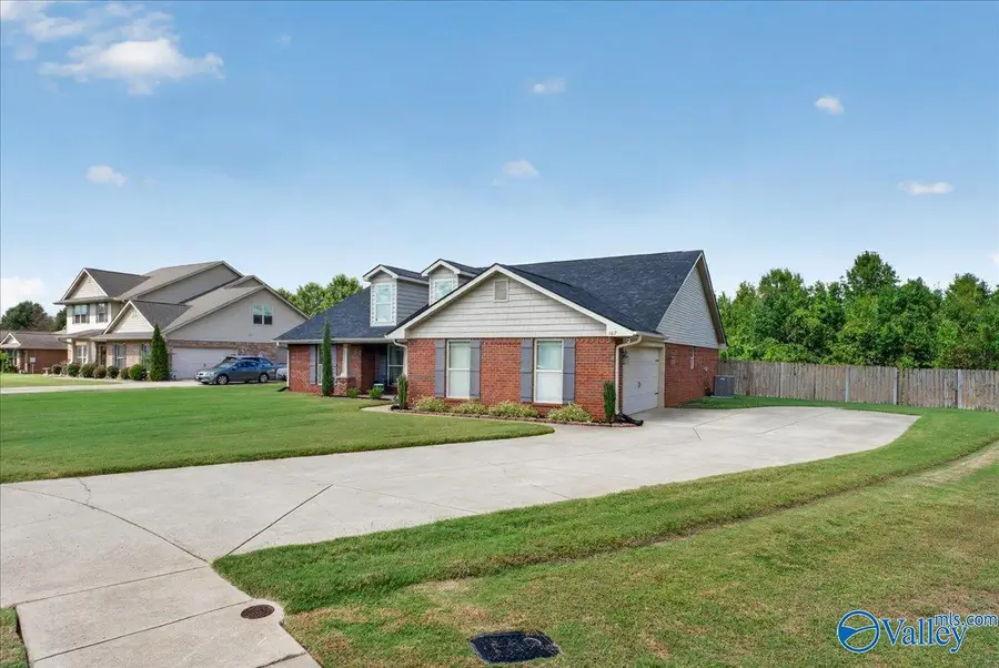107 Cedar Court Lane, Huntsville, AL 35811 - #2