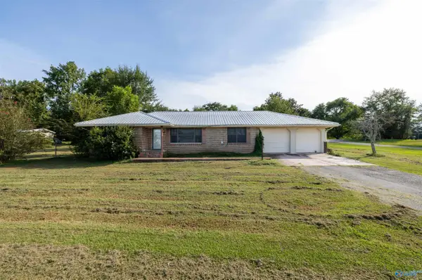 1994 Bexar Avenue E, Hamilton, AL 35570