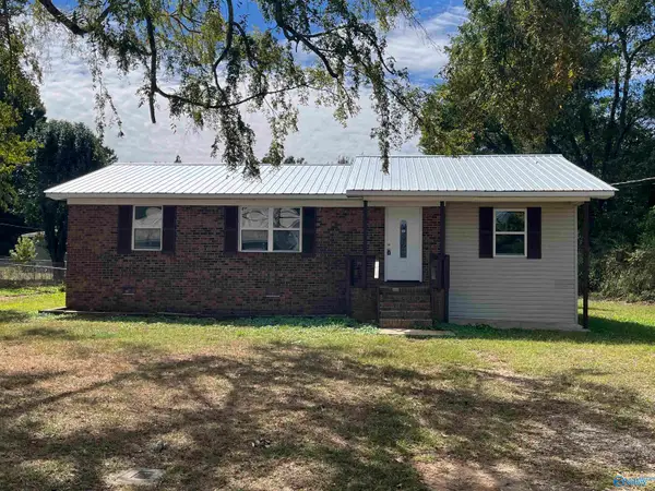 324 School Street, Valley Head, AL 35989