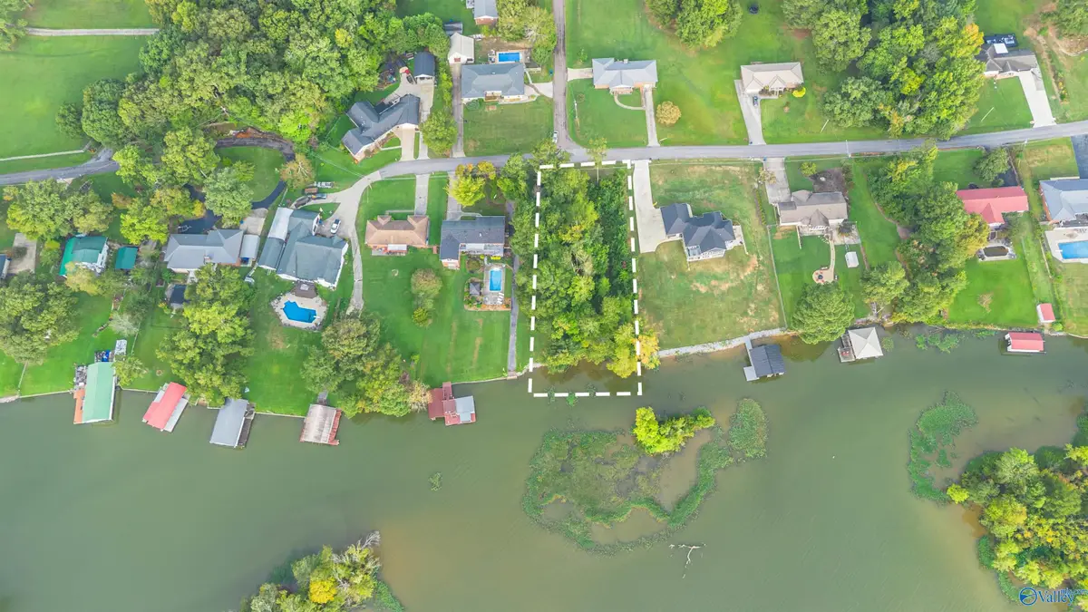 .54 Lakeshore Drive, Rainbow City, AL 35906 - #1