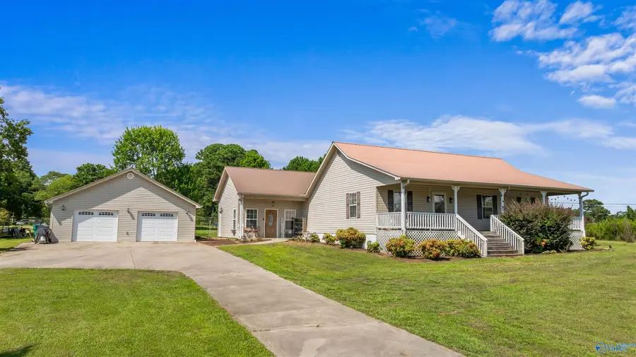 2095 Lookout Street, Sand Rock, AL 35983 - #2