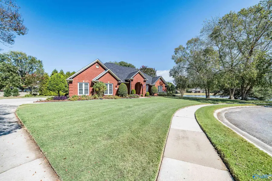 2611 Sandalhaven Drive, Owens Cross Roads, AL 35763 - #3