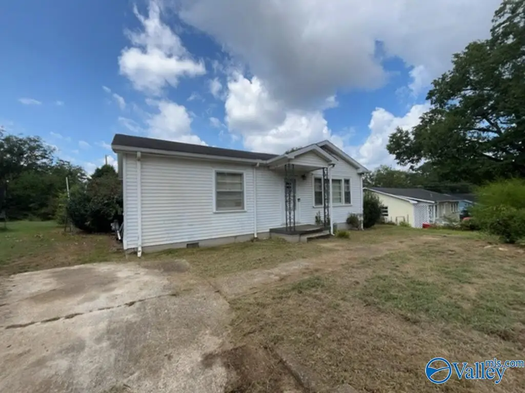 409 Allen Drive, Sylacauga, AL 35150 - #1