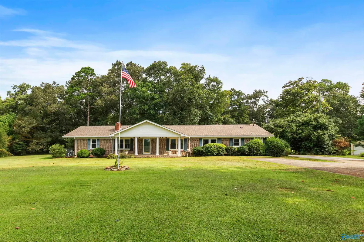 247 Willow Tree Lane, Union Grove, AL 35175 - #1