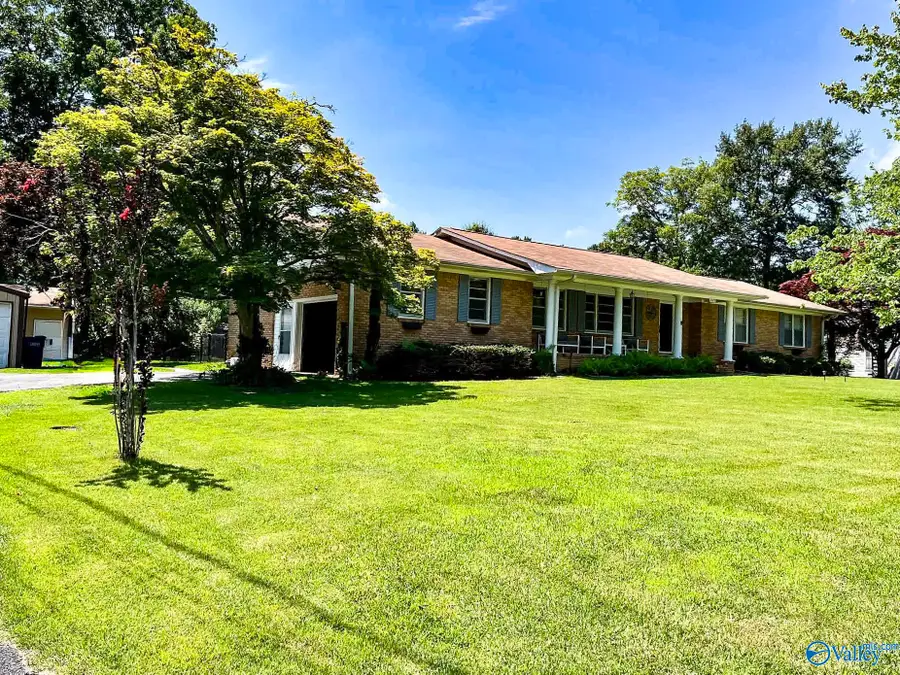 409 4th Street Ne, Arab, AL 35016 - #2