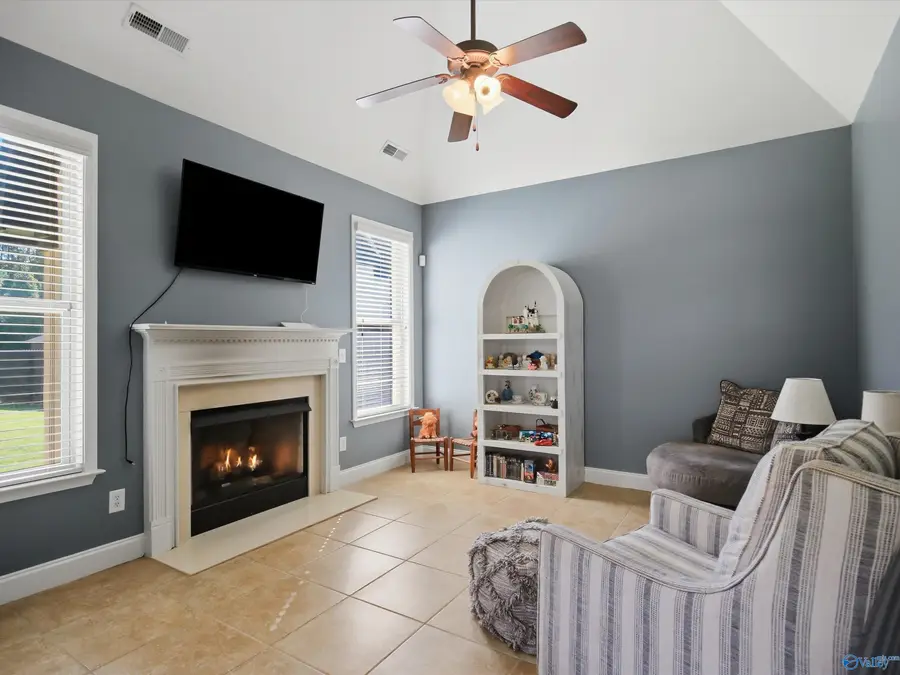 123 Windridge Way, Huntsville, AL 35824 - #3