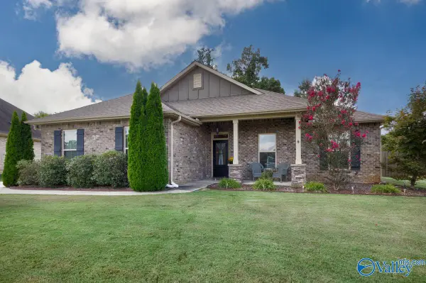 18230 Red Tail Street, Athens, AL 35613