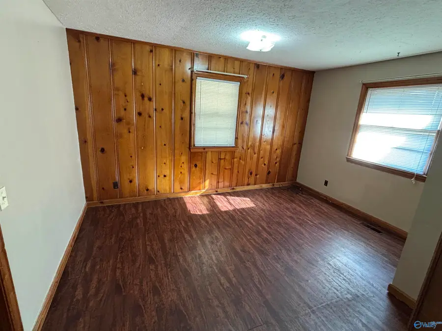 2029 Cleveland Avenue, Decatur, AL 35601 - #3
