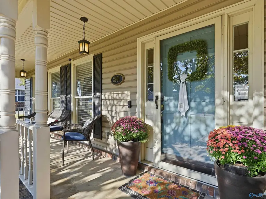 2301 Warwick Avenue Sw, Decatur, AL 35603 - #3