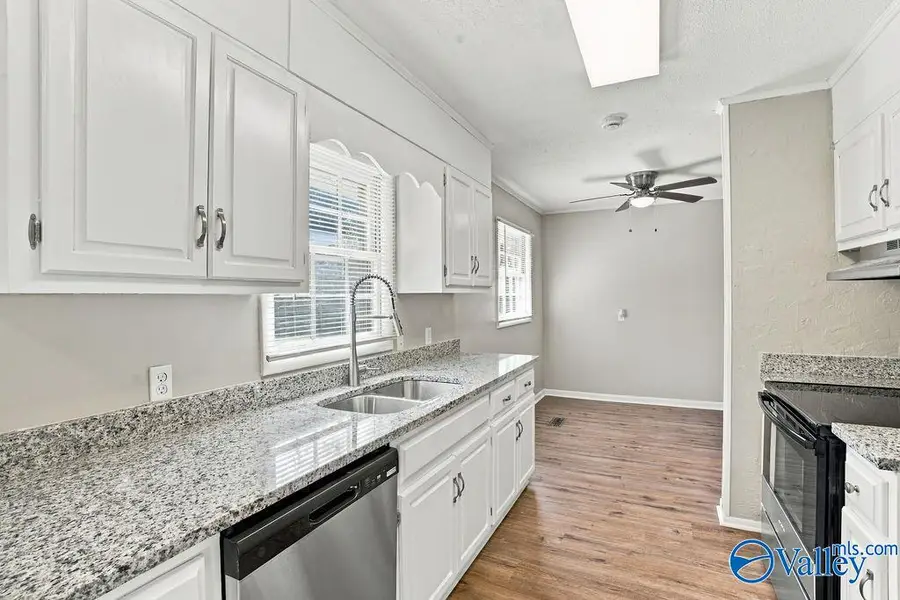 114 Ward Avenue Sw, Cullman, AL 35055 - #3