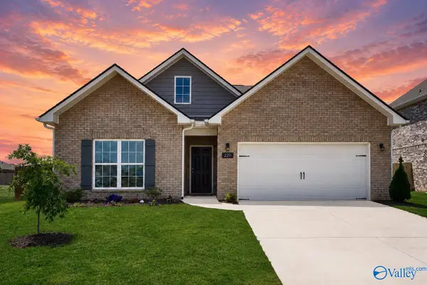 220 Irish Hill Drive, Meridianville, AL 35759