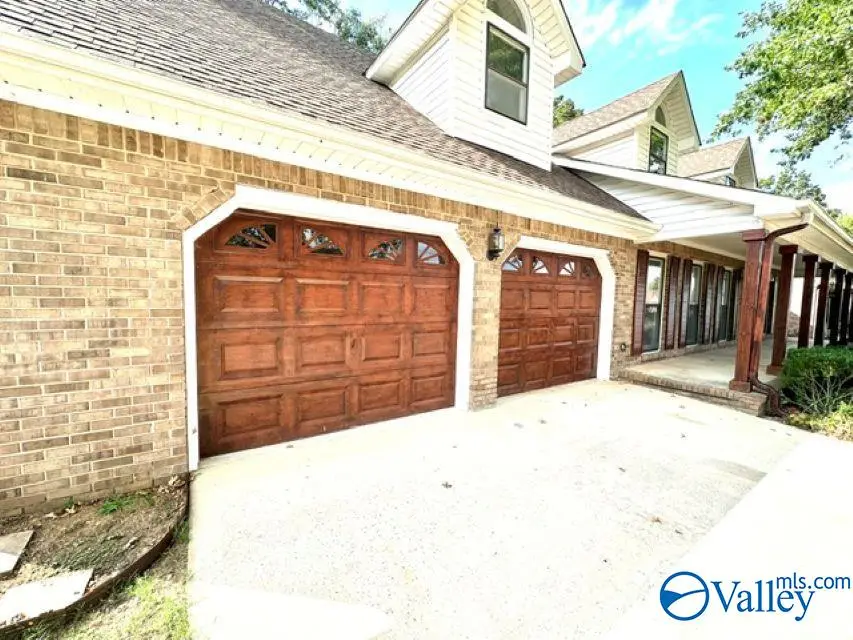 2321 Shelburne Avenue Sw, Decatur, AL 35603 - #3